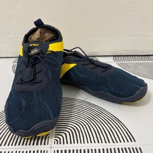 BareStep Active 2.0 Barefoot Grounded Footwear Breathable Water Shoes Sz W 7 M 6
